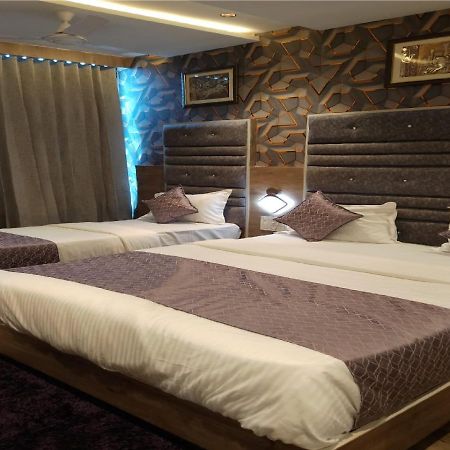 Hotel Lotus Villa Ahmedabad Eksteriør billede