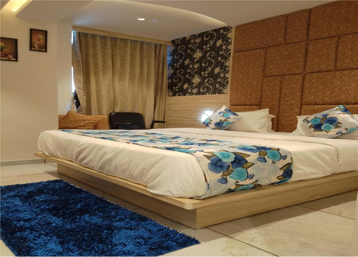 Hotel Lotus Villa Ahmedabad Eksteriør billede