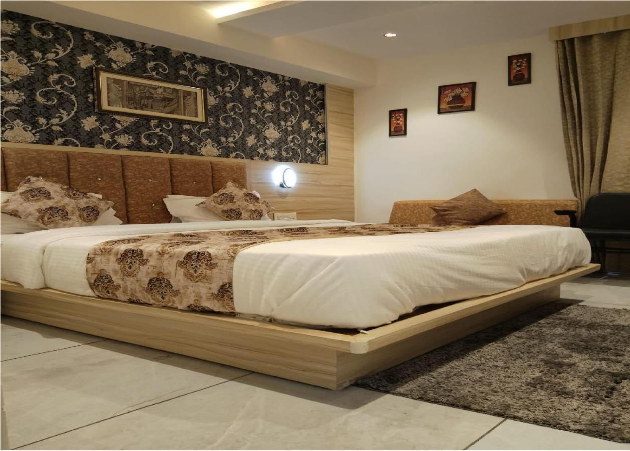 Hotel Lotus Villa Ahmedabad Eksteriør billede
