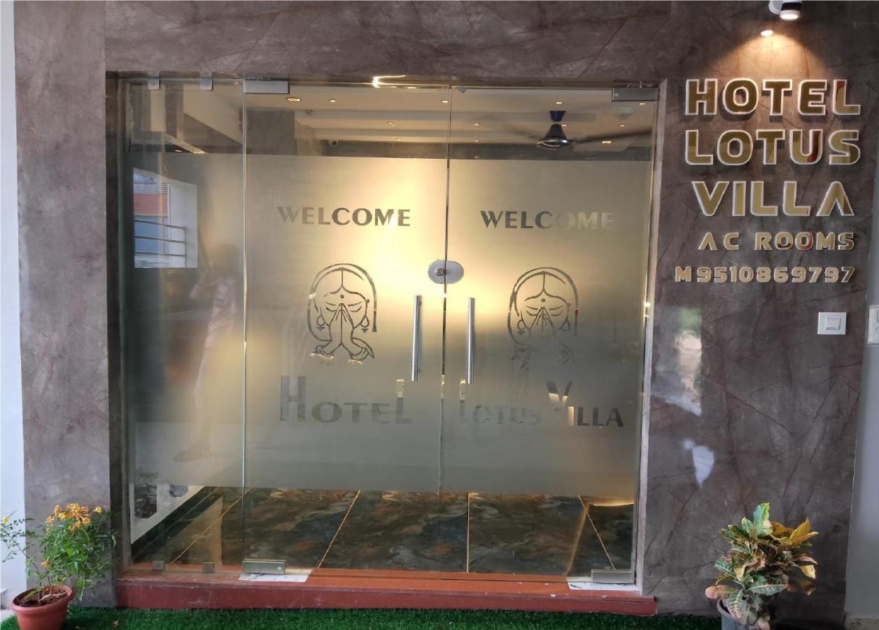 Hotel Lotus Villa Ahmedabad Eksteriør billede